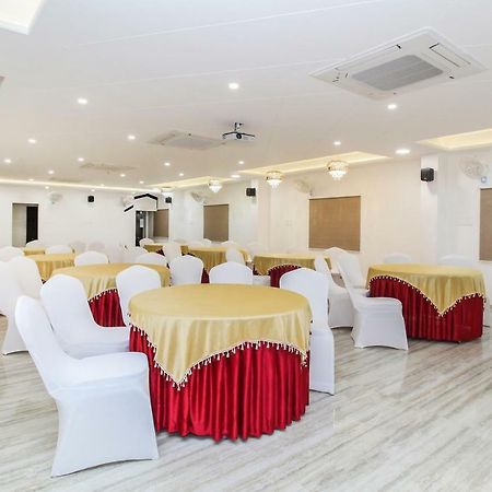 Capital O 40833 Maharaja Hotel & Restaurant Kashipur Exterior foto